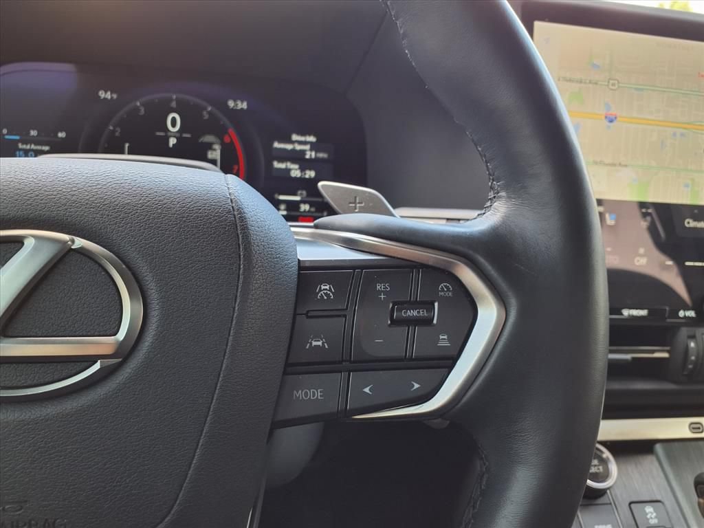 Used 2024 Lexus GX 550 w/ Cold Area Package AWD/4WD image 16