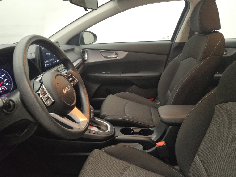 Used 2023 Kia Forte LXS image 17