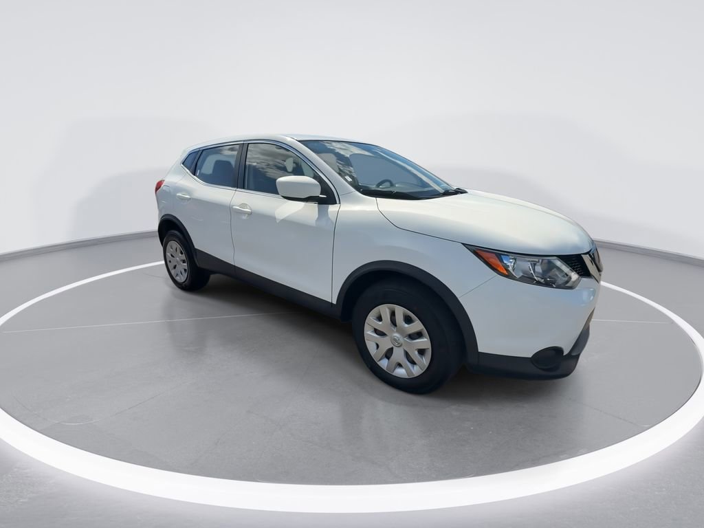 Used 2018 Nissan Rogue Sport S AWD/4WD image 2