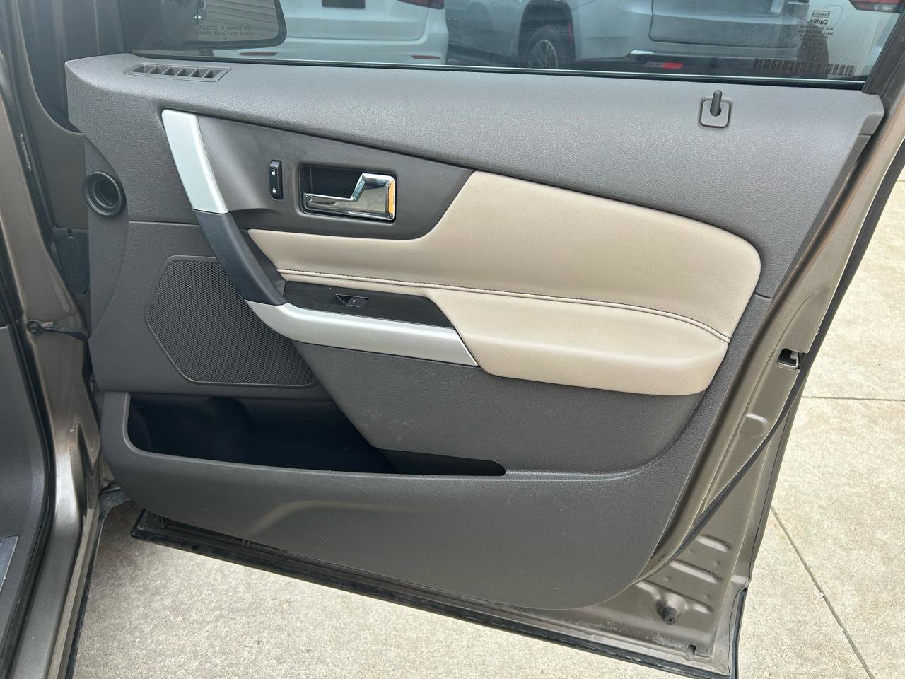 Used 2013 Ford Edge Limited w/ Vision Pkg image 16