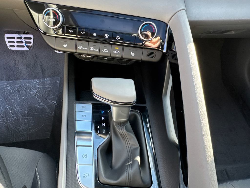 New 2026 Hyundai Elantra SEL Sport image 19