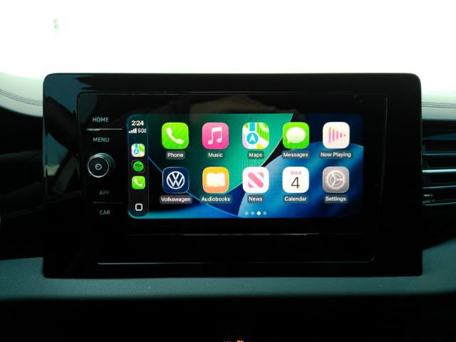 Used 2025 Volkswagen Jetta Sport image 9