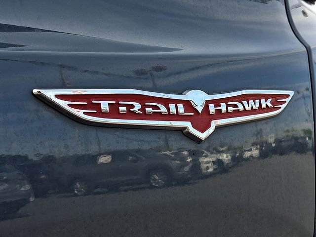 Used 2017 Jeep Renegade Trailhawk w/ Cold Weather Group II image 30