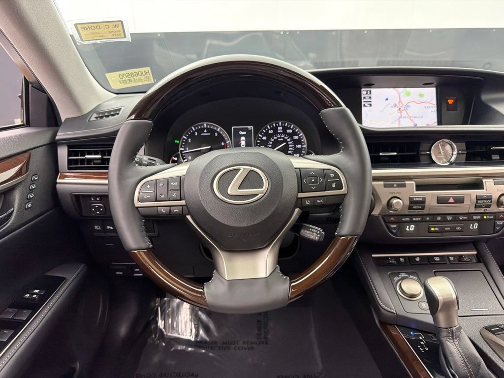 Used 2017 Lexus ES 350 w/ Luxury Package FWD image 8
