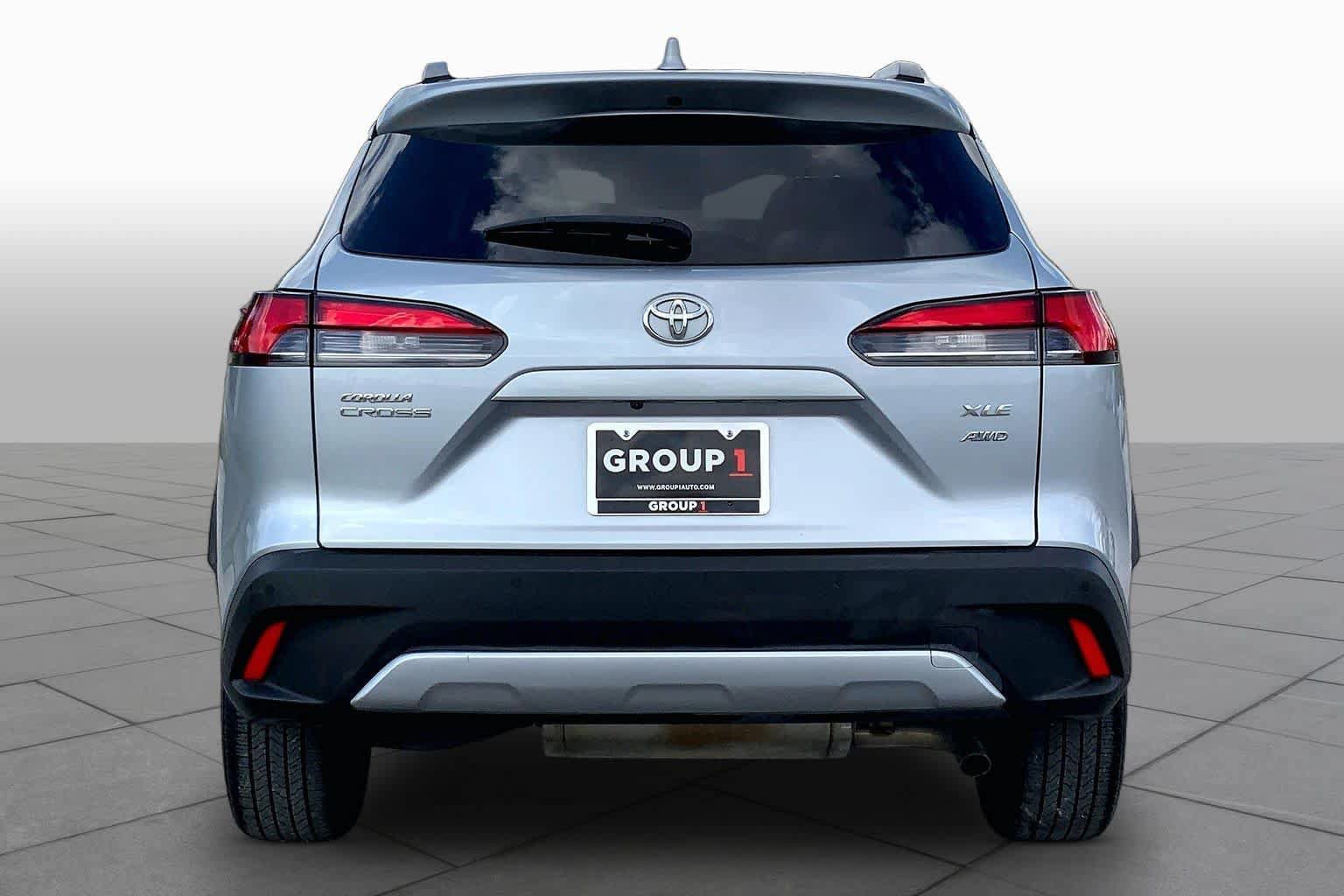 Used 2023 Toyota Corolla Cross XLE AWD/4WD image 5