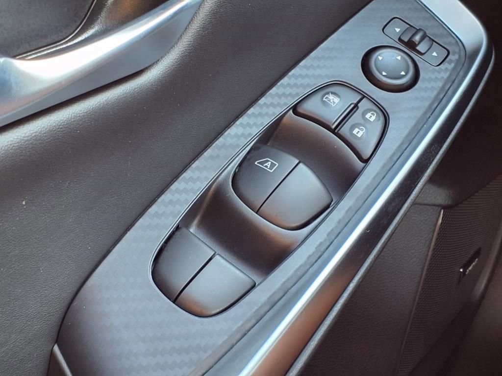 New 2025 Nissan Sentra SR w/ SR Premium Package image 9