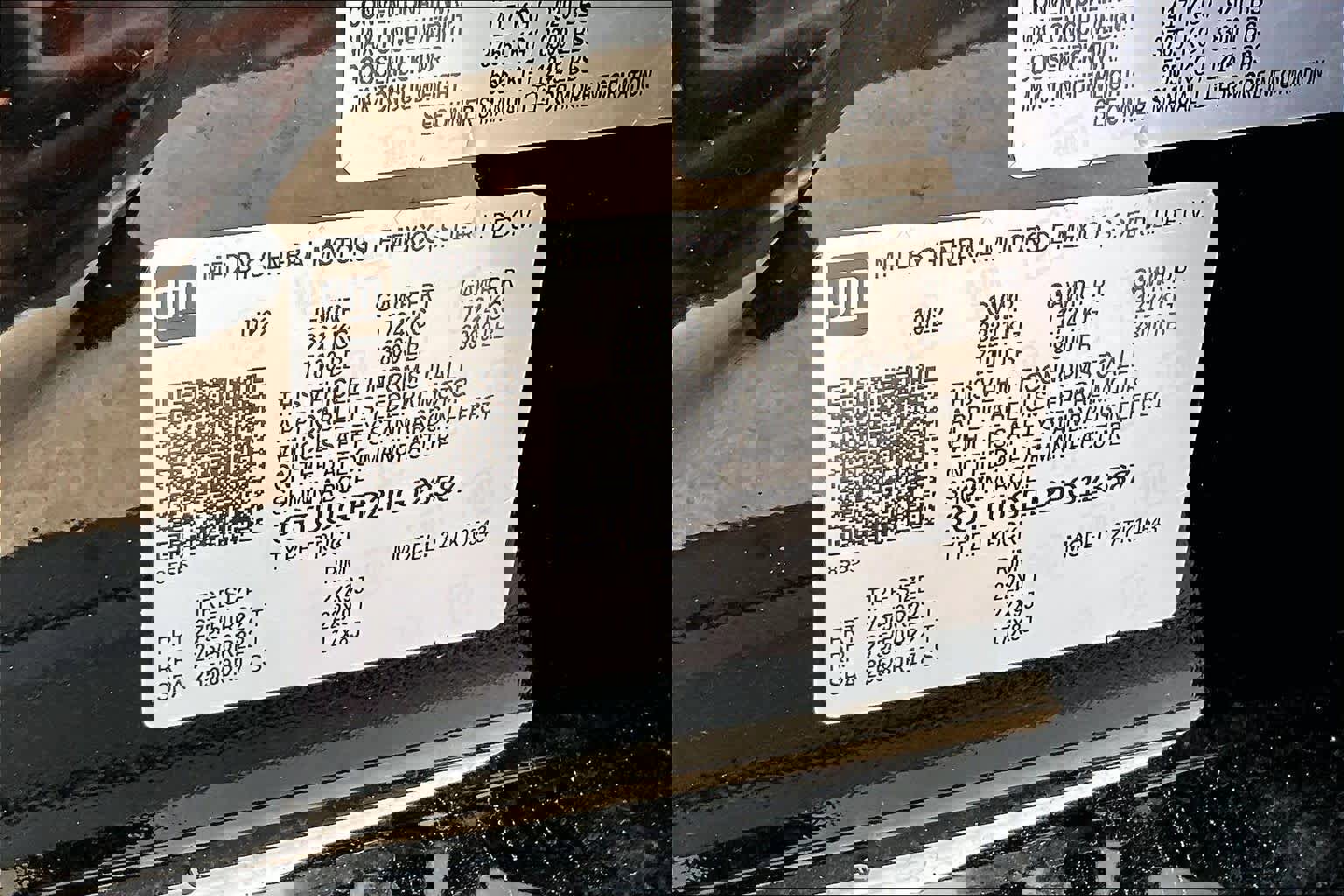 Used 2023 GMC Sierra 1500 Denali w/ Denali Reserve Package AWD/4WD image 35