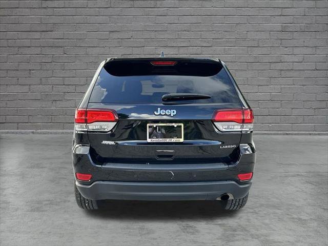 Certified 2022 Jeep Grand Cherokee Laredo E RWD image 7