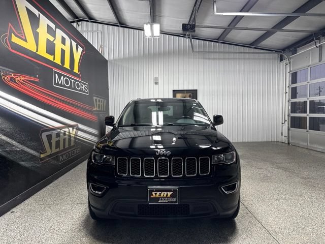 Used 2022 Jeep Grand Cherokee Laredo E AWD/4WD image 27