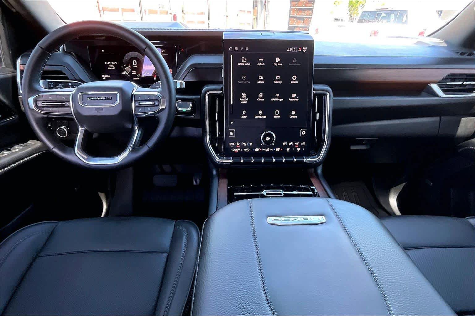Used 2026 GMC Yukon XL Denali w/ Sun & Power Step Package RWD image 16