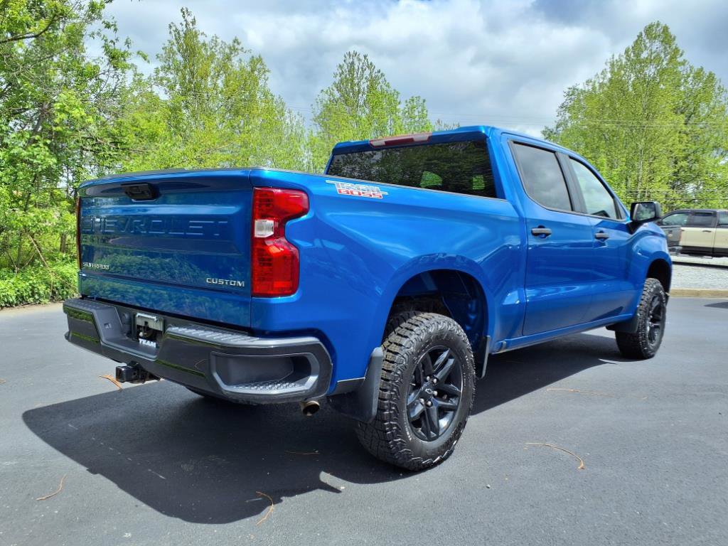 Used 2022 Chevrolet Silverado 1500 Custom Trail Boss AWD/4WD image 4