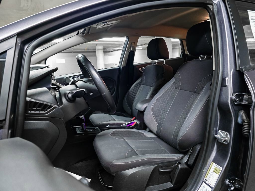 Used 2014 Ford Fiesta SE w/ Equipment Group 201A image 19