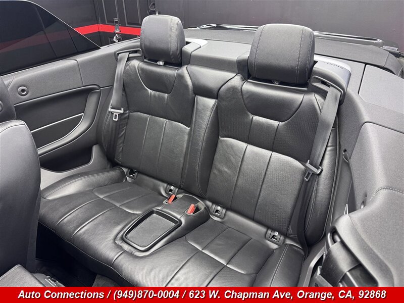 Used 2018 Land Rover Range Rover Evoque SE Dynamic AWD/4WD image 13