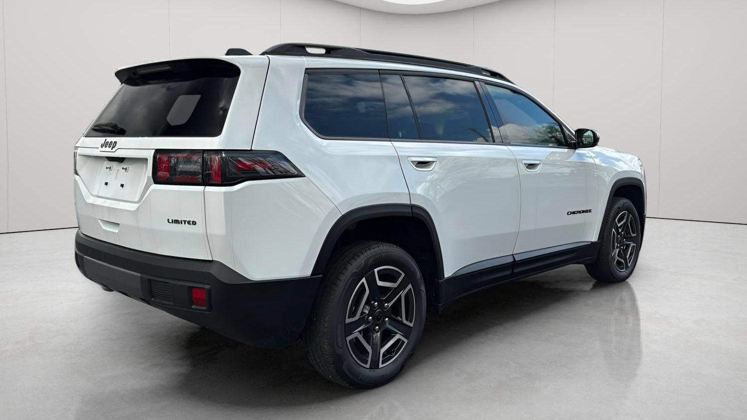 New 2026 Jeep Cherokee Limited AWD/4WD image 4