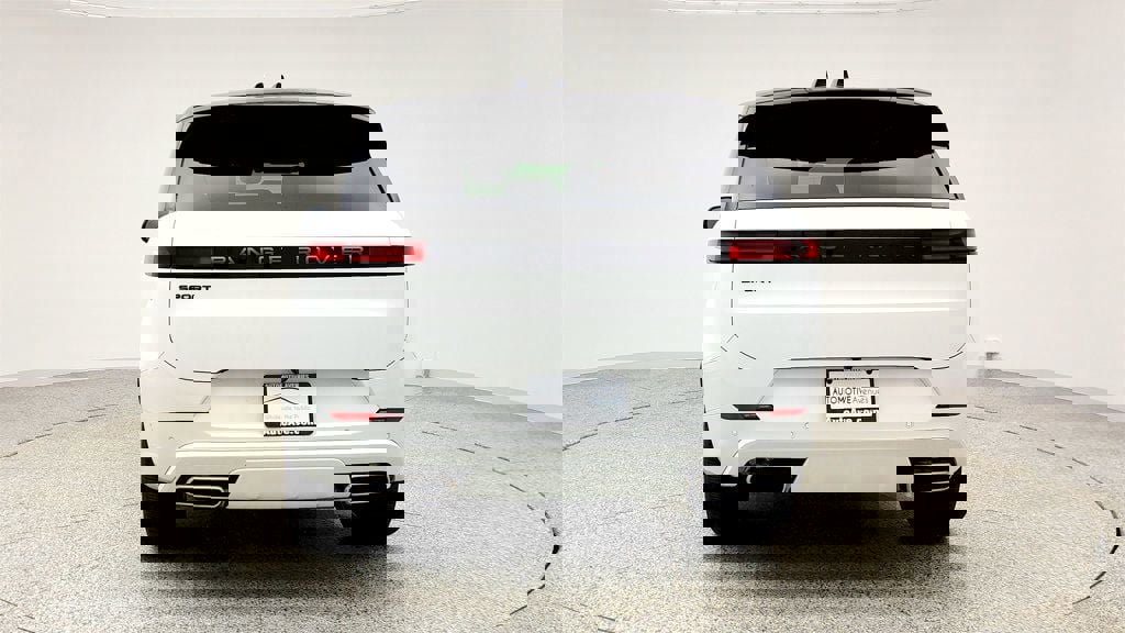 Used 2025 Land Rover Range Rover Sport Dynamic SE image 6