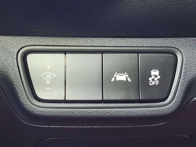 Certified 2019 Kia Forte S image 28