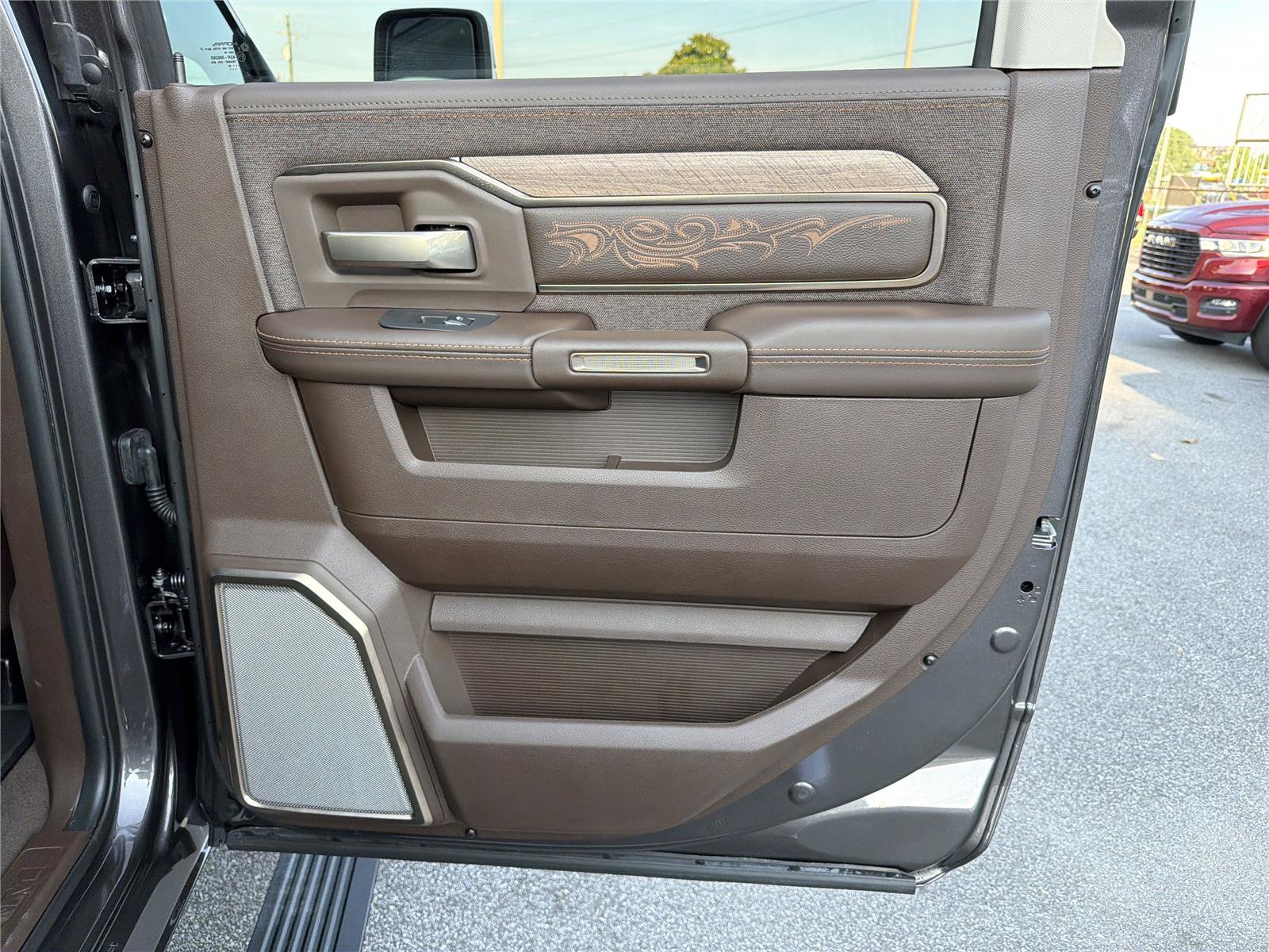 Used 2025 RAM 3500 Longhorn AWD/4WD image 16