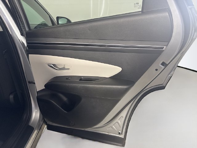 Used 2023 Hyundai Tucson SEL FWD image 27