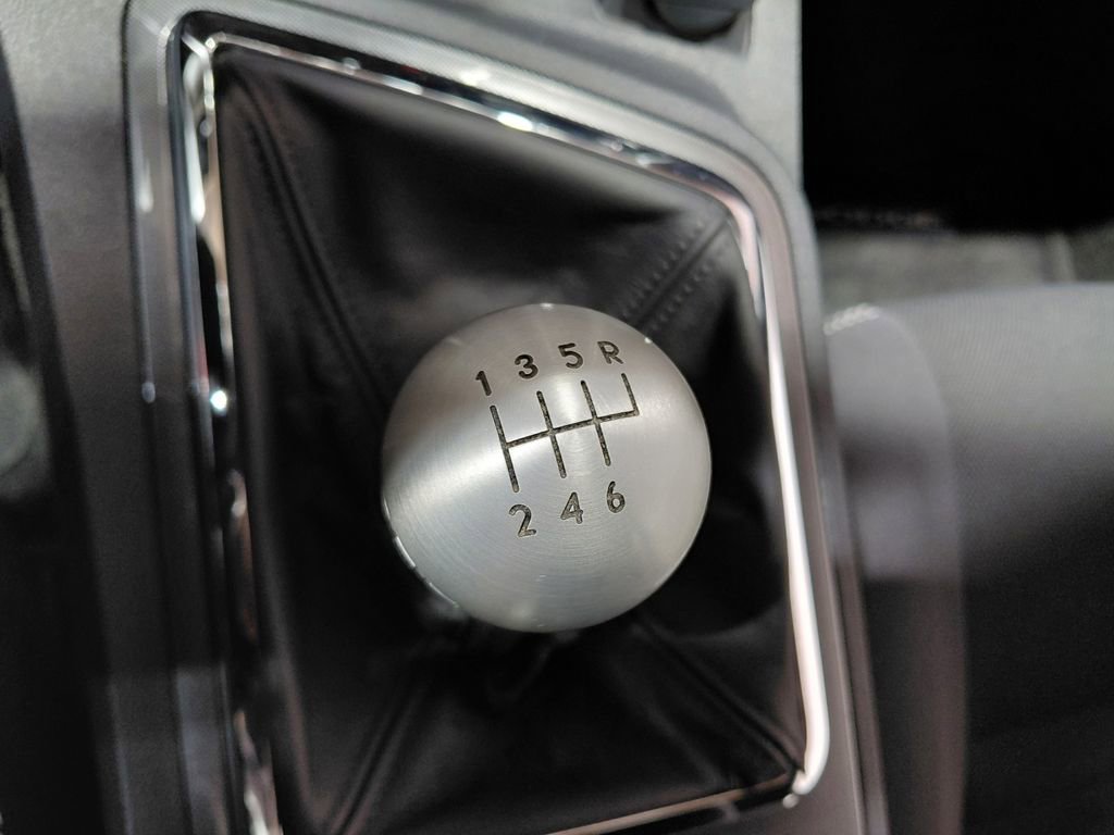 Used 2014 Dodge Challenger SRT8 Core w/ Electronics Convenience Group image 11