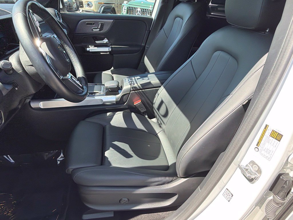Certified 2023 Mercedes-Benz EQB 300 4MATIC w/ Exclusive Package image 21