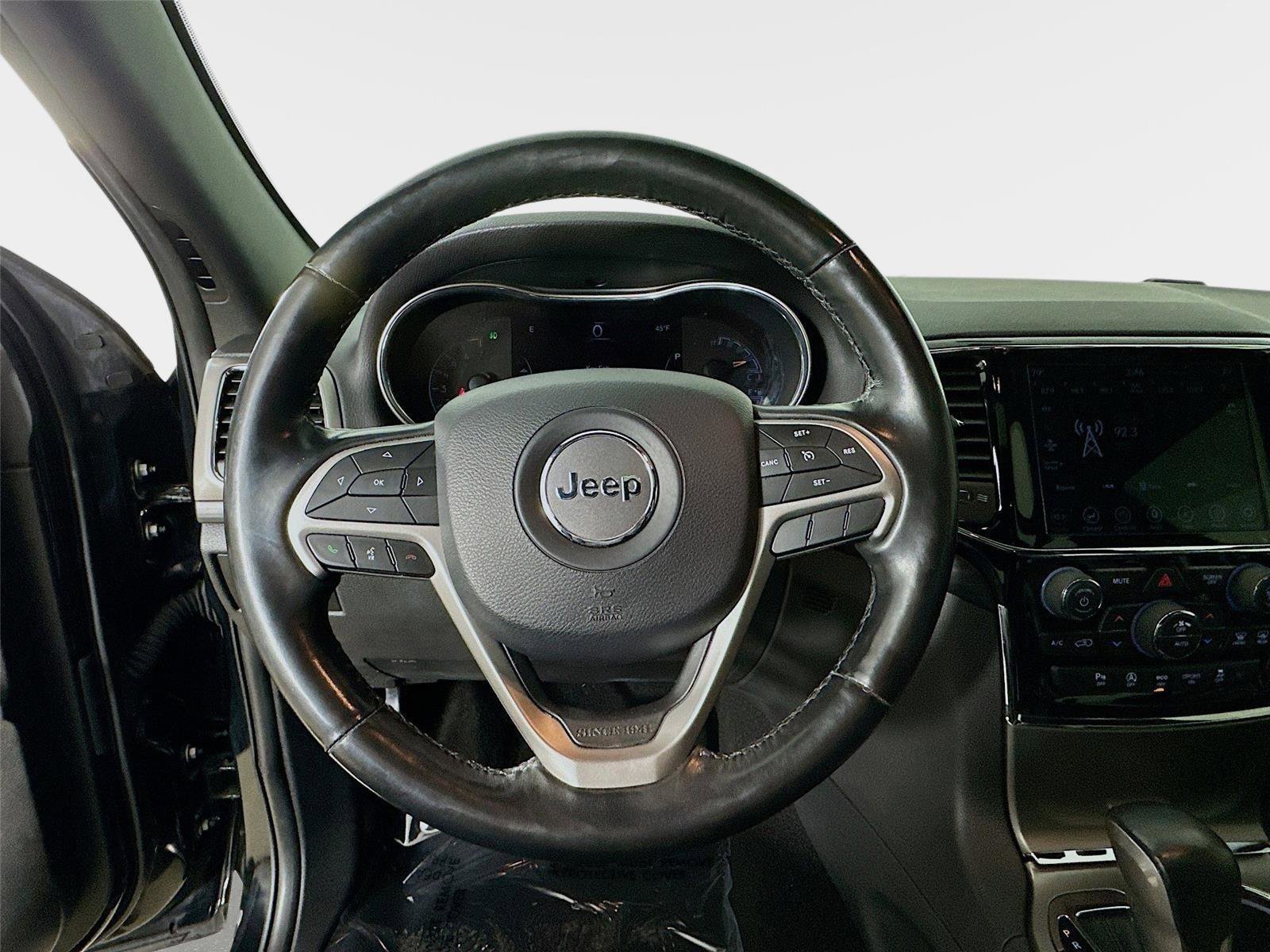 Used 2020 Jeep Grand Cherokee Altitude image 11