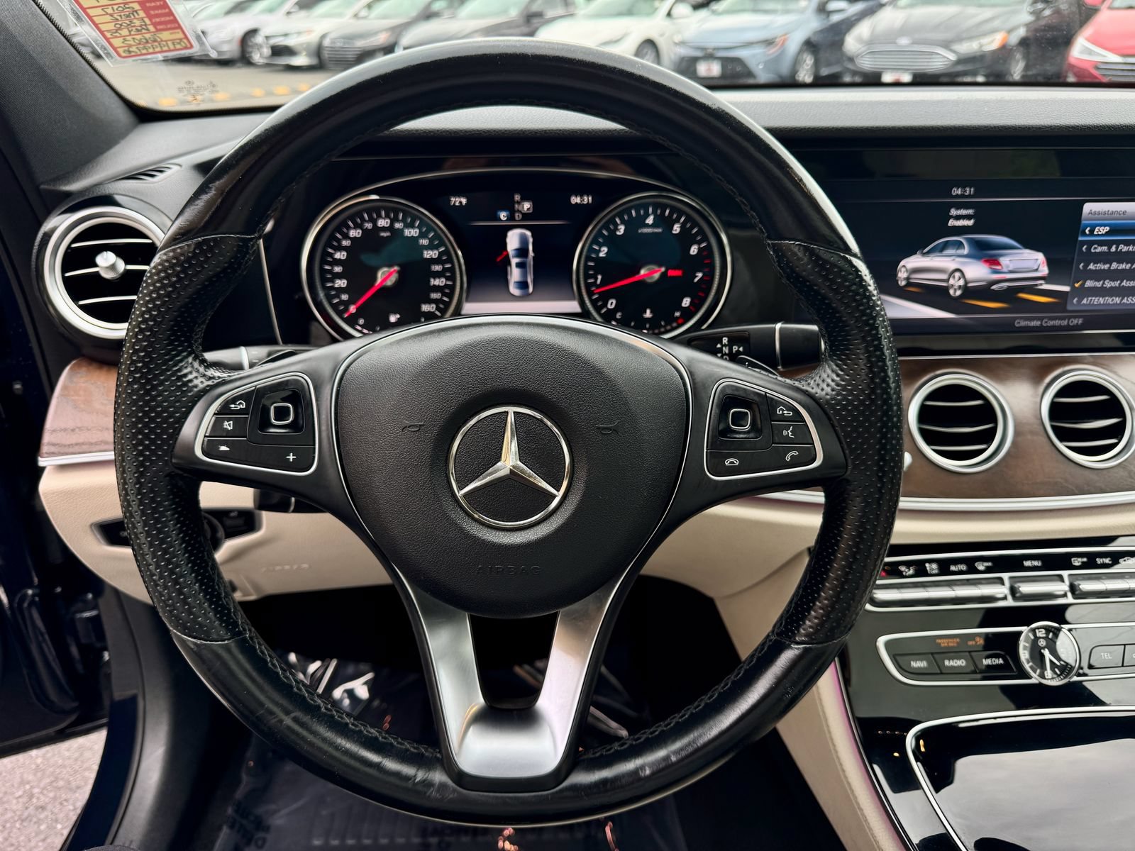 Used 2017 Mercedes-Benz E 300 image 31
