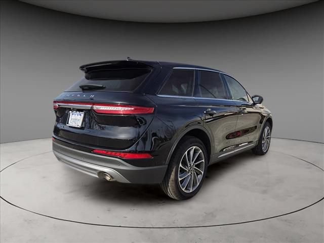 New 2024 Lincoln Corsair FWD w/ Equipment Group 102A image 16