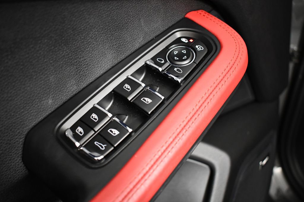 Used 2016 Porsche Macan S w/ Premium Package Plus image 26