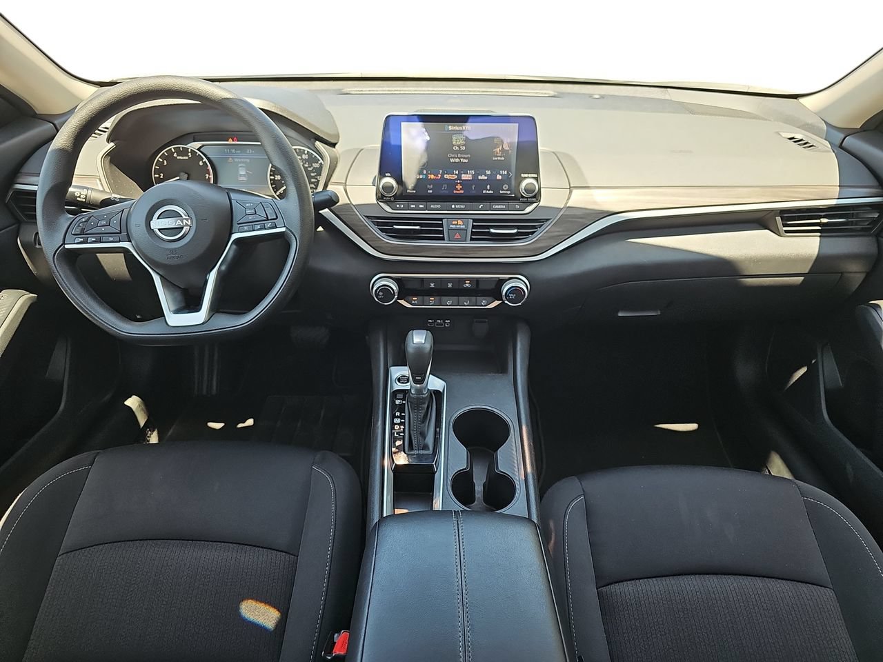 Certified 2025 Nissan Altima 2.5 SV FWD image 9