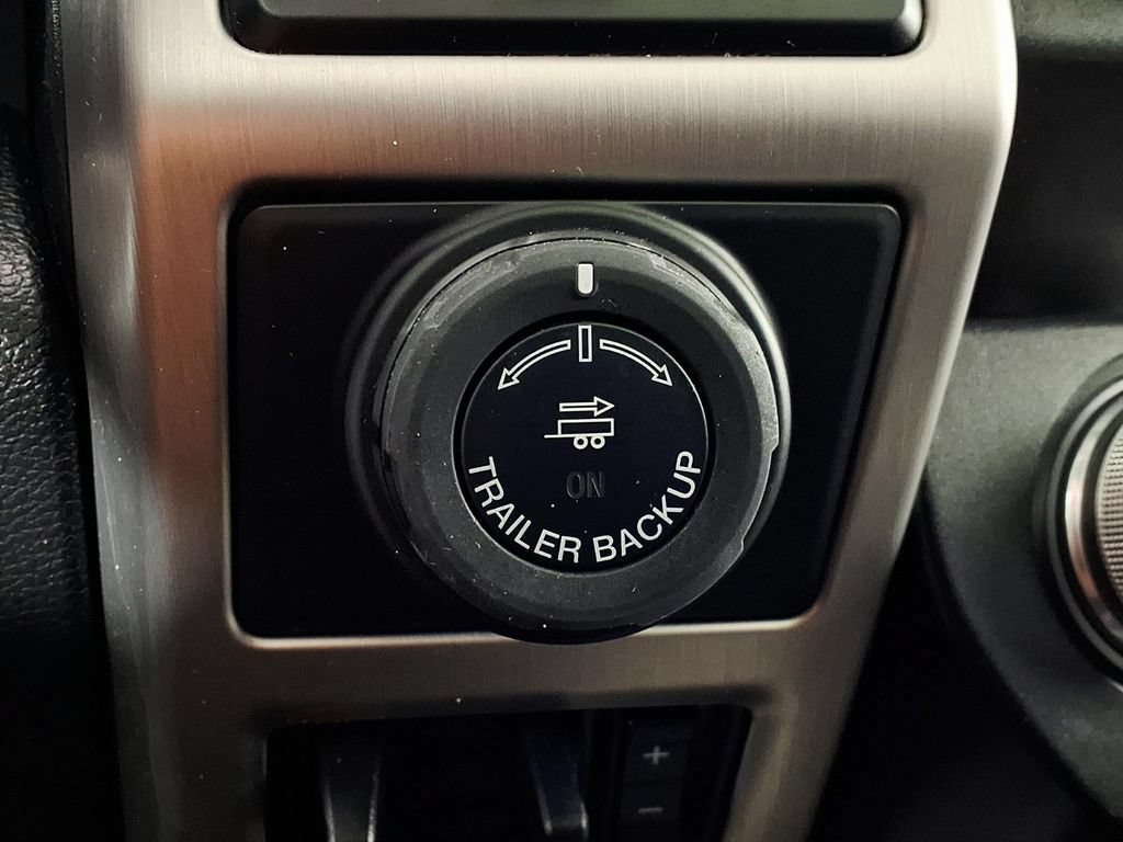 Used 2019 Ford F150 Platinum w/ Equipment Group 701A Luxury AWD/4WD image 22