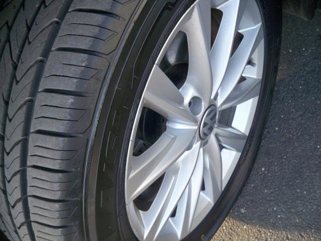 Used 2017 Volkswagen Tiguan Limited w/ Premium Package image 8