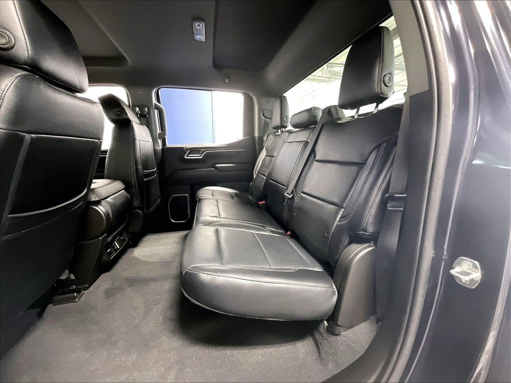 Used 2022 Chevrolet Silverado 1500 LT AWD/4WD image 14