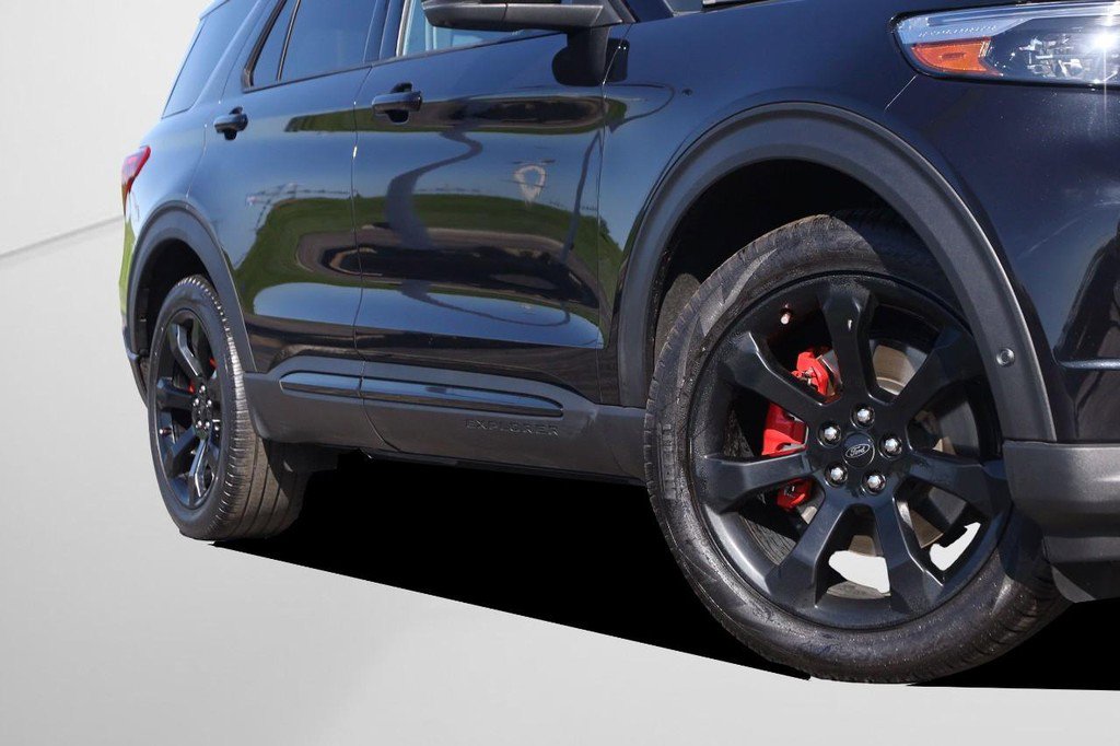 Used 2021 Ford Explorer ST w/ Equipment Group 401A AWD/4WD image 3