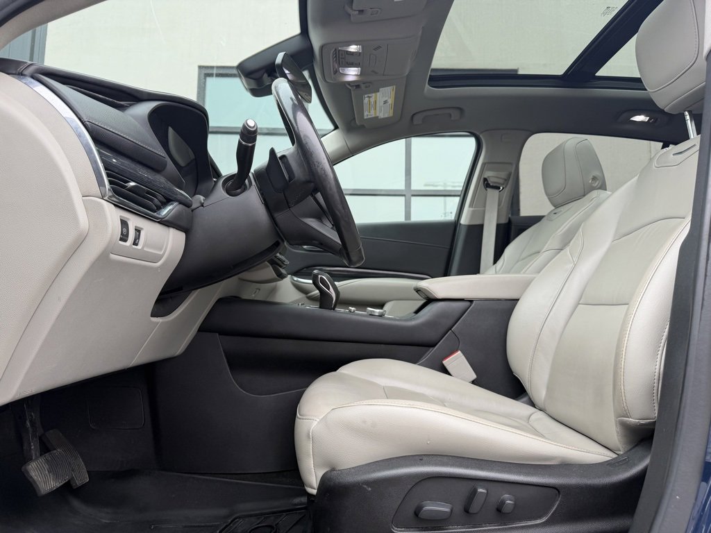 Used 2019 Cadillac XT4 Premium Luxury image 7