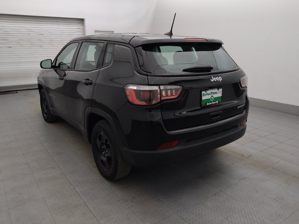 Used 2018 Jeep Compass Sport w/ Tech Group FWD image 5