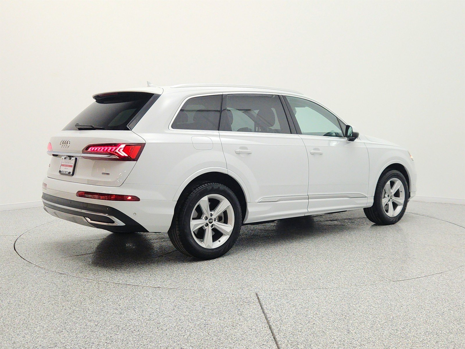 Used 2023 Audi Q7 2.0T Premium Plus w/ Premium Plus Package AWD/4WD image 5