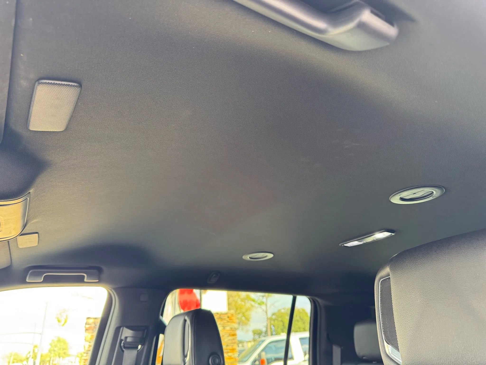 Used 2022 Cadillac Escalade ESV Luxury image 30