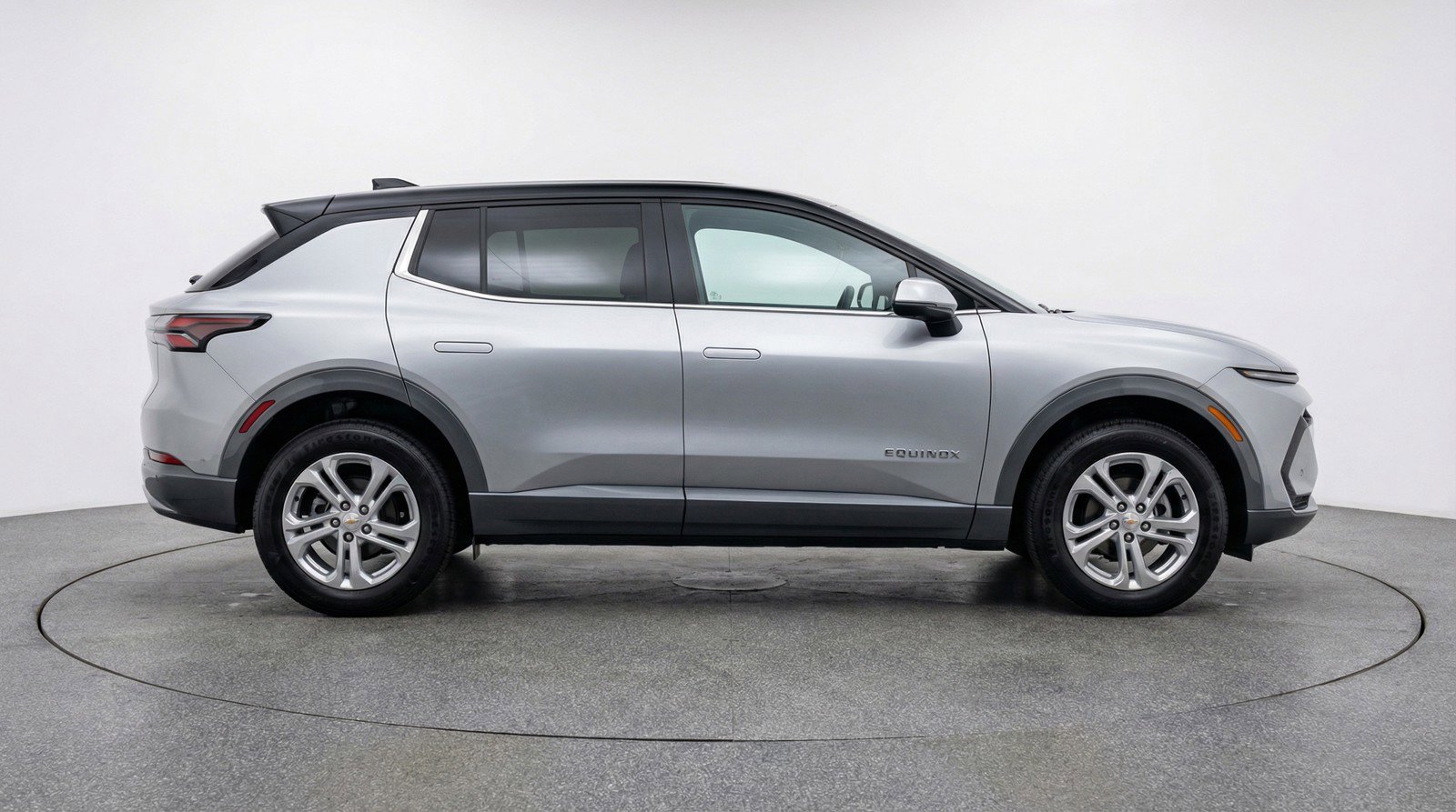 Used 2025 Chevrolet Equinox LT image 11