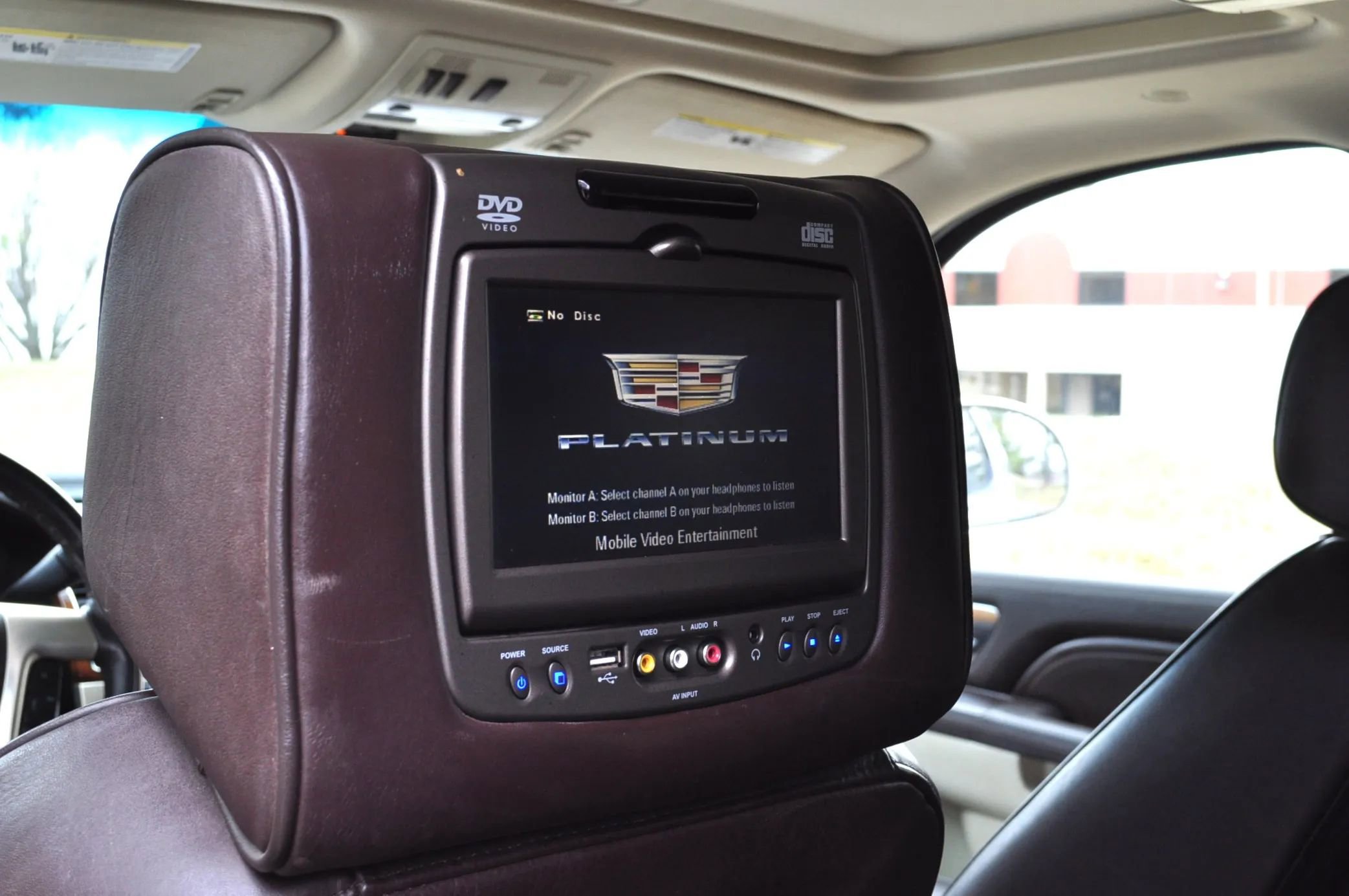 Used 2013 Cadillac Escalade Platinum image 19