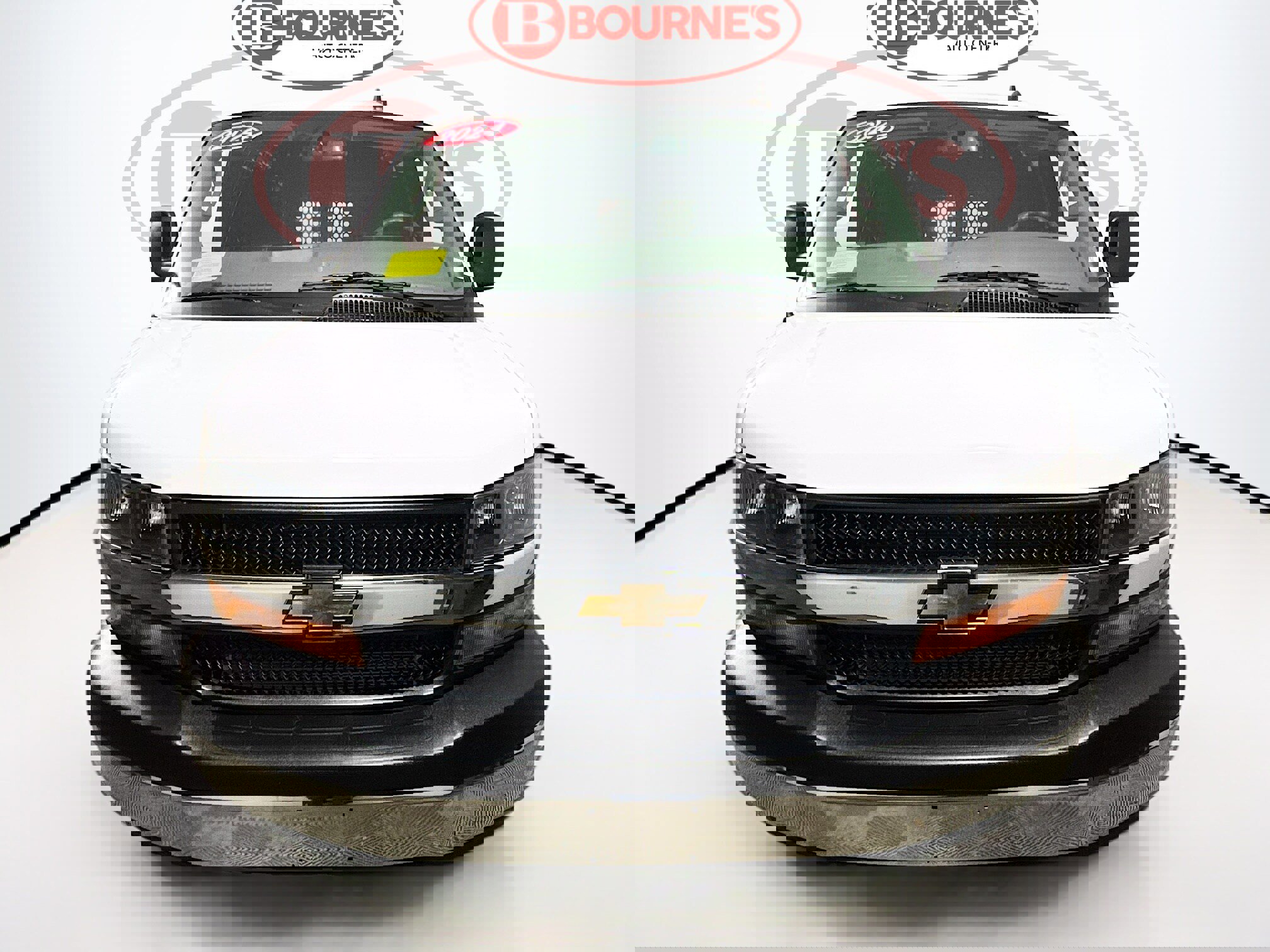 Used 2024 Chevrolet Express 2500 w/ Driver Convenience Package image 3