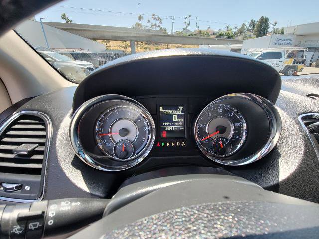 Used 2016 Chrysler Town & Country Touring FWD image 11