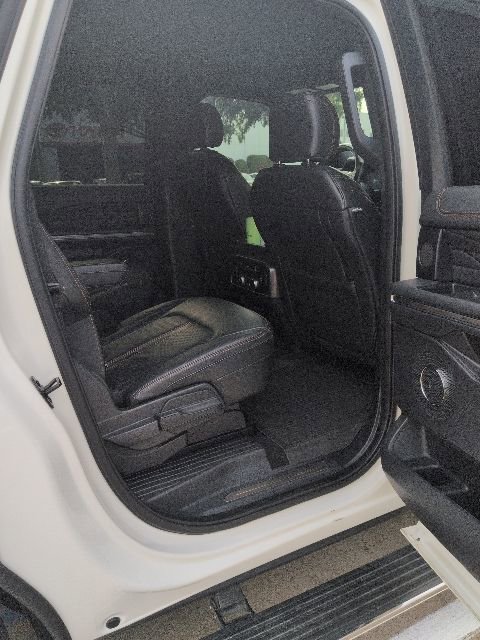 Used 2023 Ford Expedition Max Platinum RWD image 6
