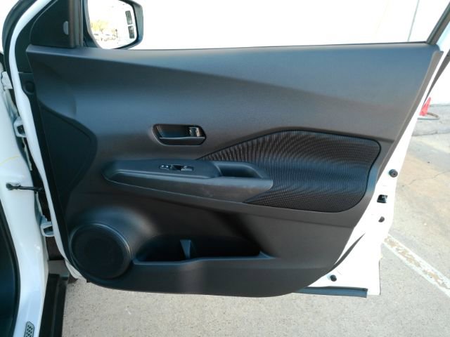 Used 2024 Nissan Kicks S image 16