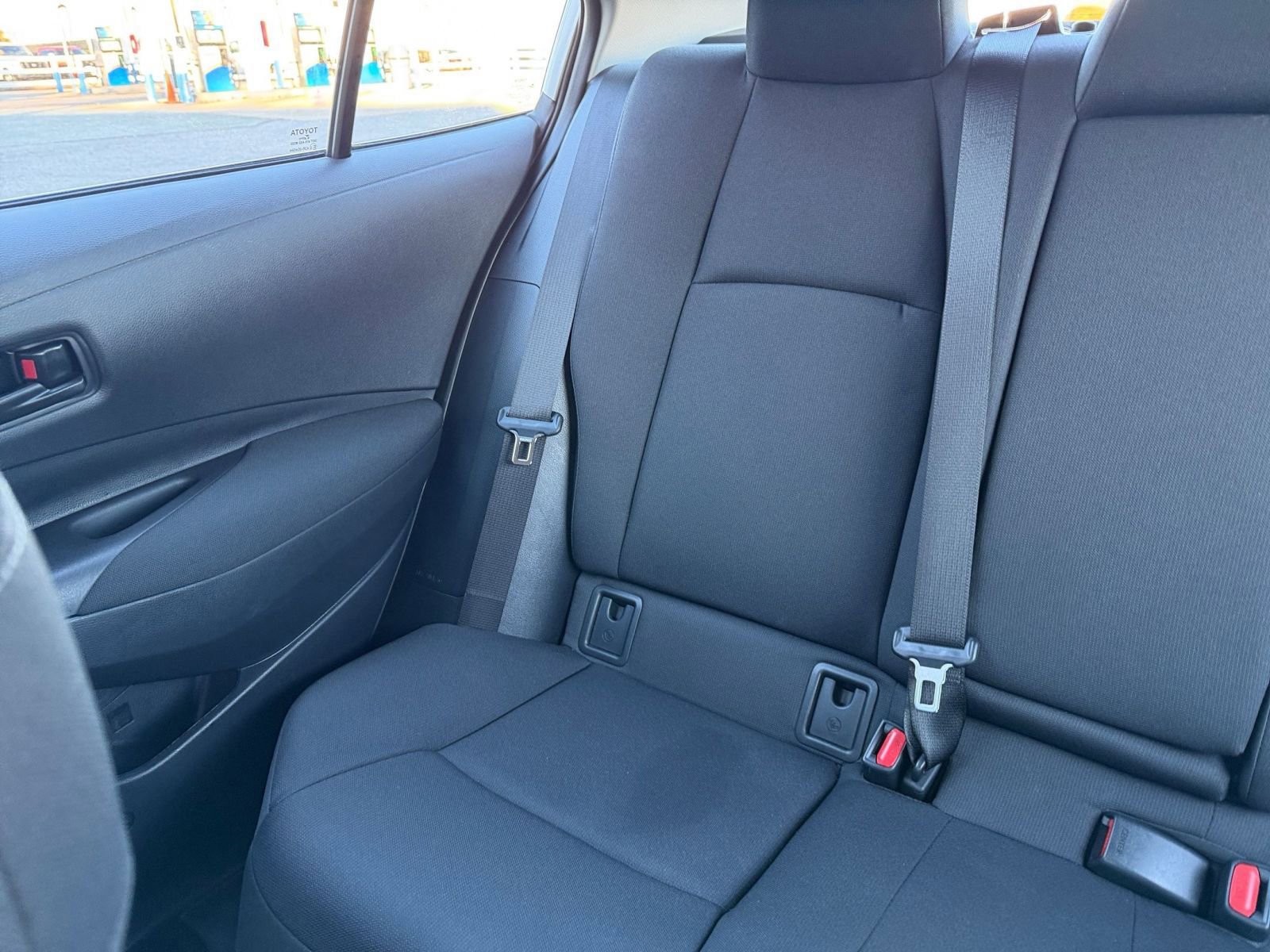 Used 2025 Toyota Corolla LE image 37