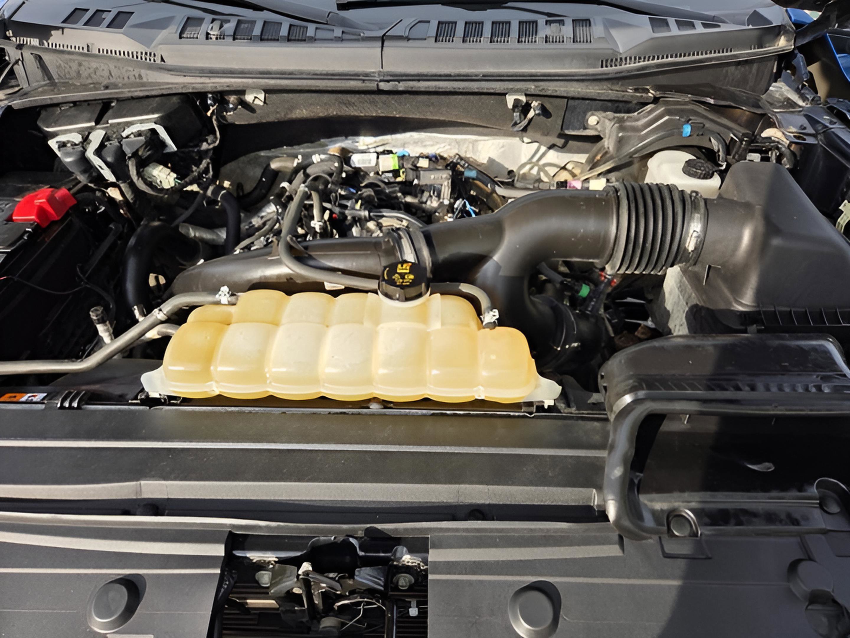 Used 2019 Ford F150 XLT w/ XTR Package image 25