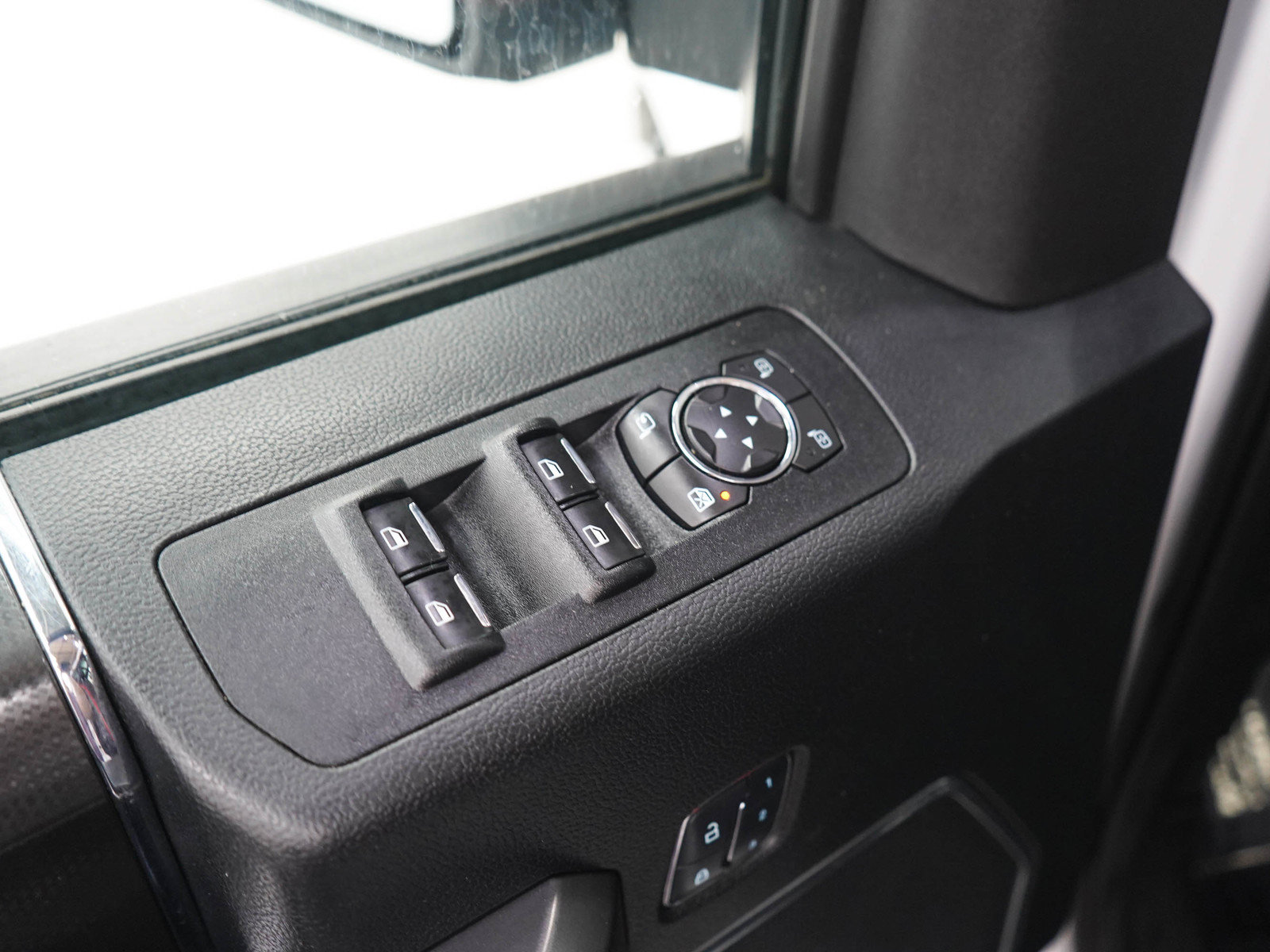 Used 2017 Ford F150 Lariat w/ Equipment Group 502A Luxury AWD/4WD image 21