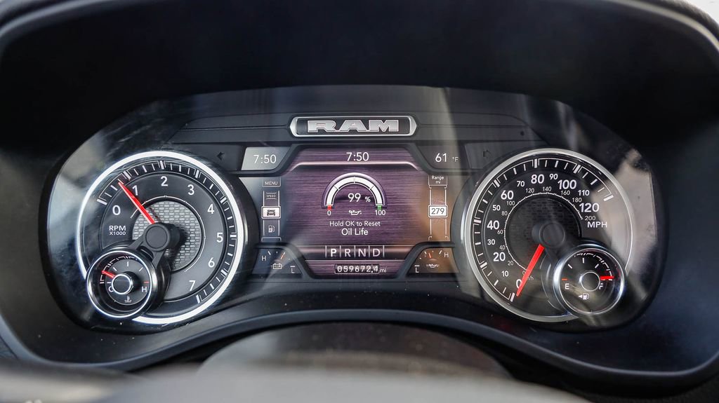 Used 2024 RAM 1500 Laramie RWD image 26