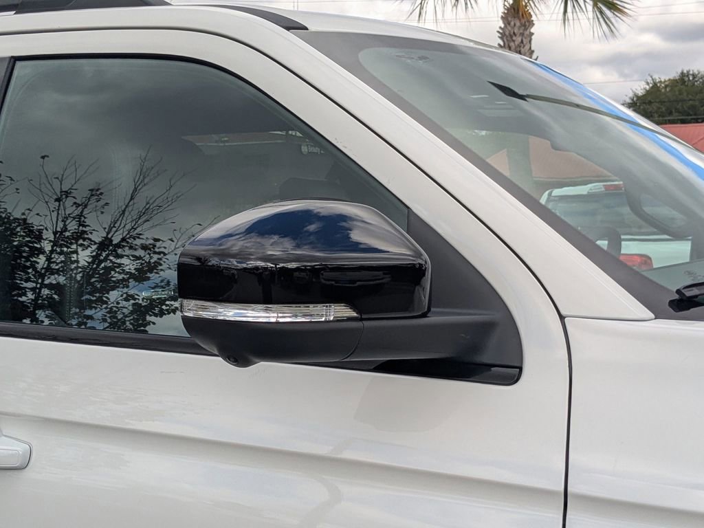 New 2025 Ford Expedition Max Platinum w/ Stealth Performance Package image 12