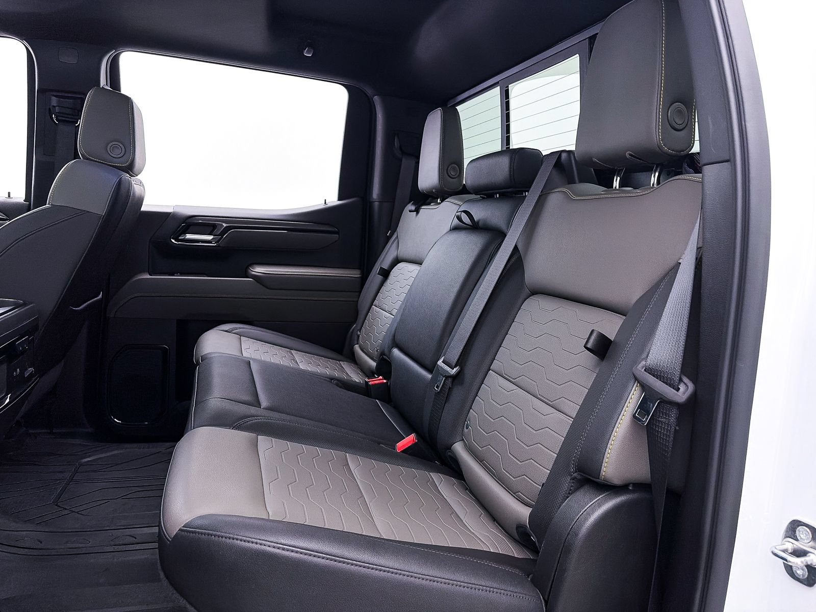 Used 2024 Chevrolet Silverado 1500 ZR2 w/ LPO, Dark Essentials Package AWD/4WD image 46