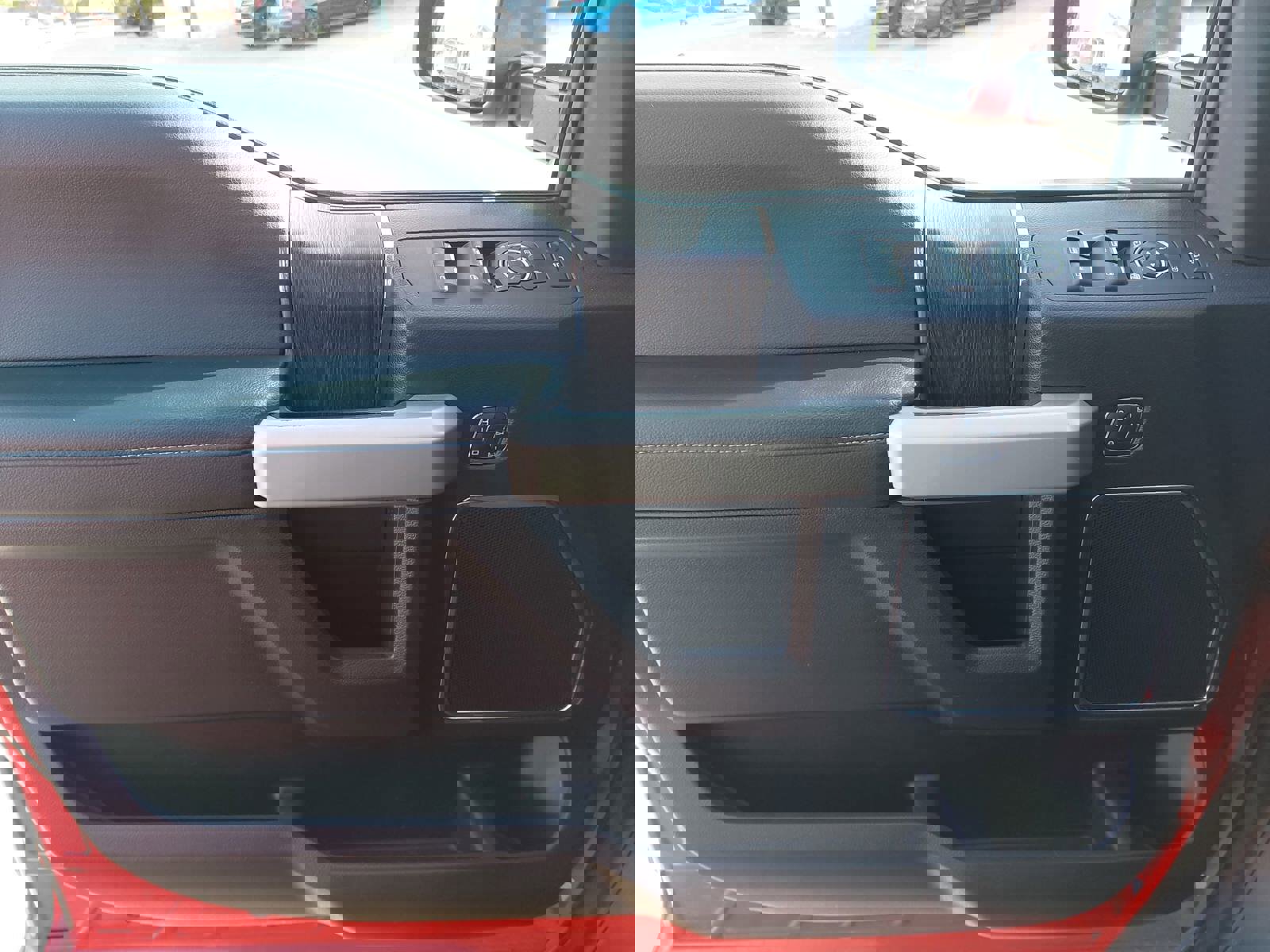 Used 2020 Ford F250 Lariat w/ Tremor Off-Road Package image 29